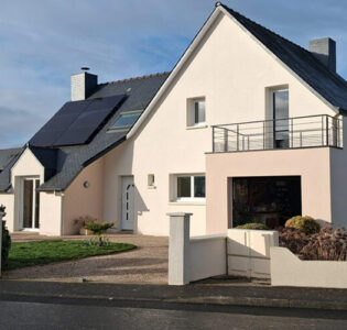 Installation de panneaux solaires maison Bruz