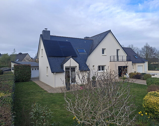 Installation de panneaux solaires maison Bruz